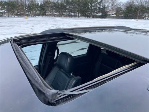 Used 2017 Jeep Grand Cherokee Limited 75th Anniversary image 17