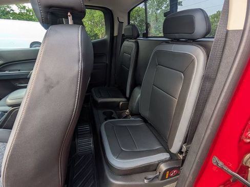 Used 2017 Chevrolet Colorado Z71 AWD/4WD image 14