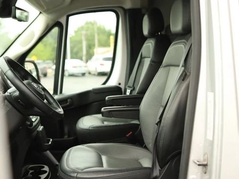 Used 2024 RAM ProMaster 3500 w/ Leather Interior Group FWD image 11