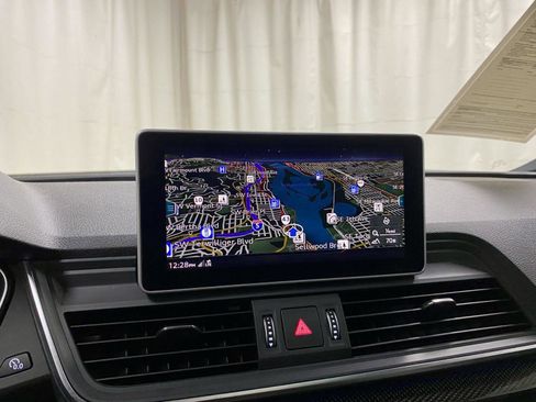 Used 2018 Audi SQ5 Prestige w/ Prestige Package AWD/4WD image 34
