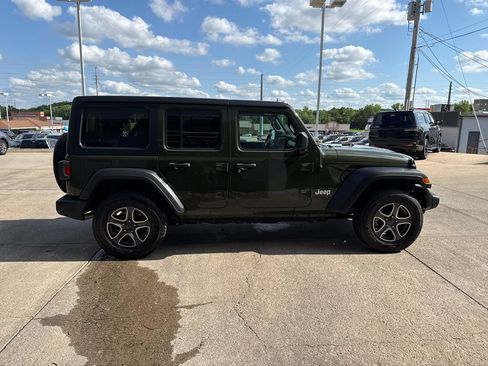 Used 2021 Jeep Wrangler Unlimited Sport AWD/4WD image 6
