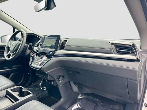 Certified 2024 Honda Odyssey Touring image 37