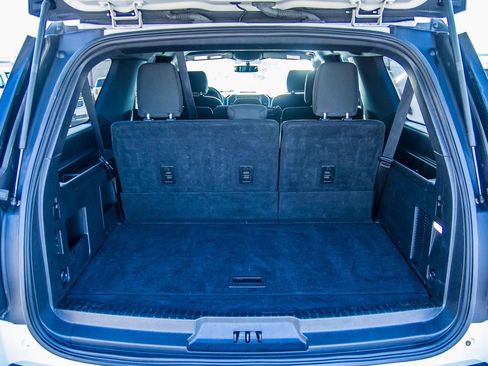 Used 2019 Ford Expedition Max XLT image 13