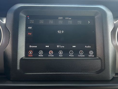 Certified 2023 Jeep Gladiator Sport w/ Trailer Tow Package image 29