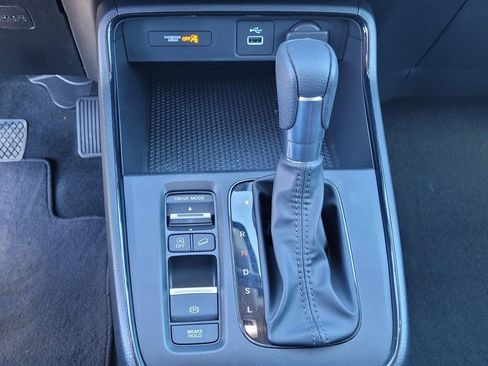 Used 2025 Honda CR-V LX image 24