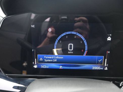 Used 2025 Chevrolet Trax RS w/ Driver Confidence Package FWD image 19