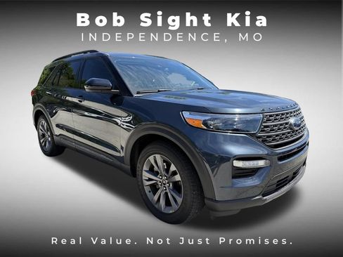 Used 2022 Ford Explorer XLT w/ Equipment Group 202A RWD image 26