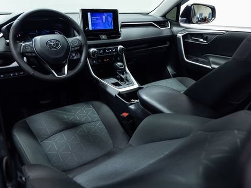 Used 2024 Toyota RAV4 XLE w/ Convenience Package AWD/4WD image 21