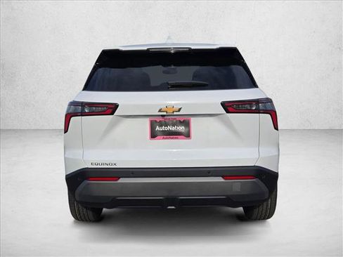 New 2026 Chevrolet Equinox LT w/ LPO, Floor Liner Package image 8