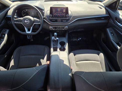Certified 2025 Nissan Altima 2.5 SV FWD image 14
