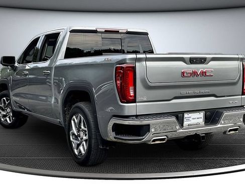 Used 2023 GMC Sierra 1500 SLT w/ SLT Premium Plus Package AWD/4WD image 7