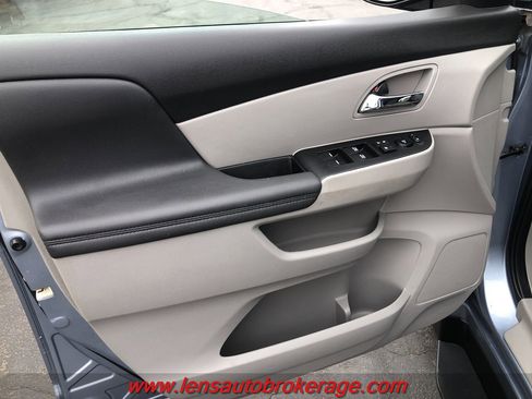 Used 2014 Honda Odyssey EX-L image 11
