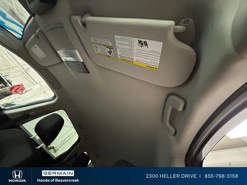 Used 2022 Nissan Pathfinder SV AWD/4WD image 27