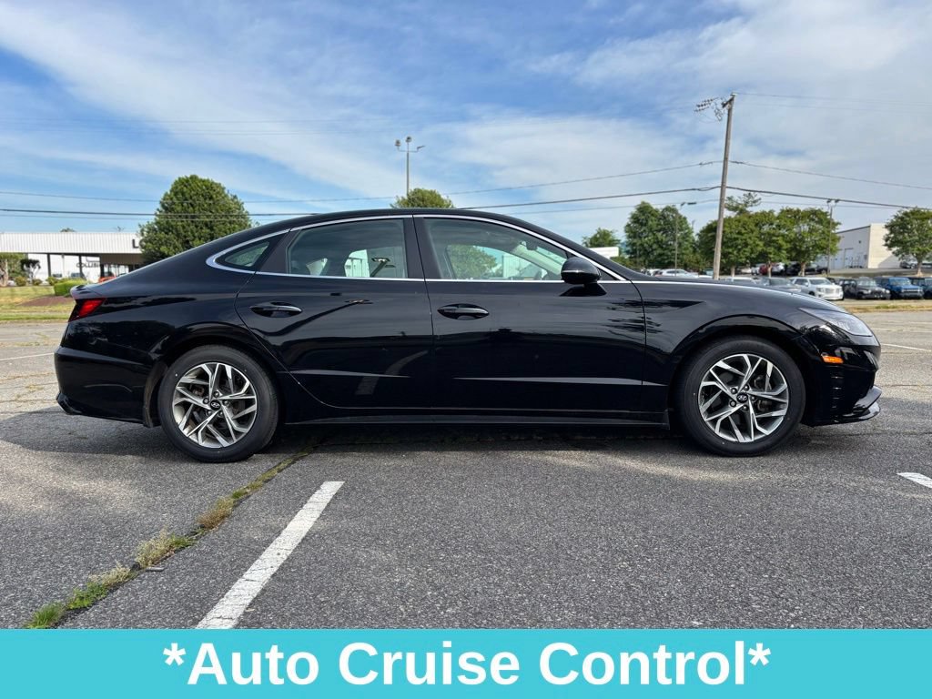 Used 2023 Hyundai Sonata SEL w/ Convenience Package FWD image 11