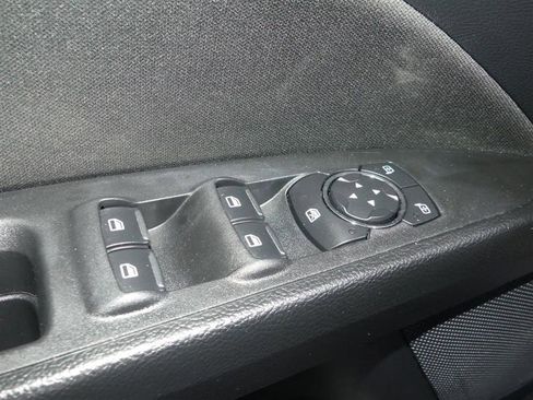 Used 2018 Ford Fusion SE image 19