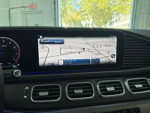 New 2026 Mercedes-Benz GLS 580 GLS 580 image 36