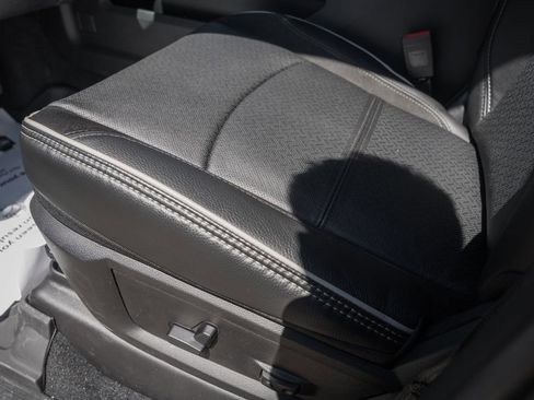 New 2026 RAM 2500 Laramie AWD/4WD image 42