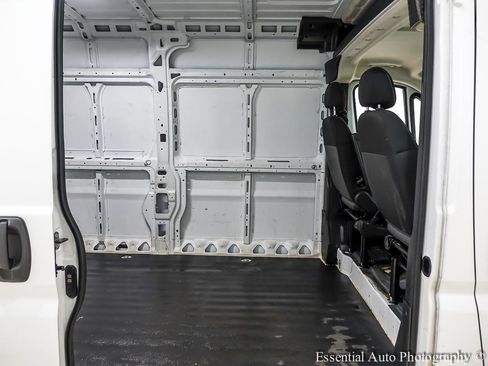 Used 2023 RAM ProMaster 2500 FWD image 17
