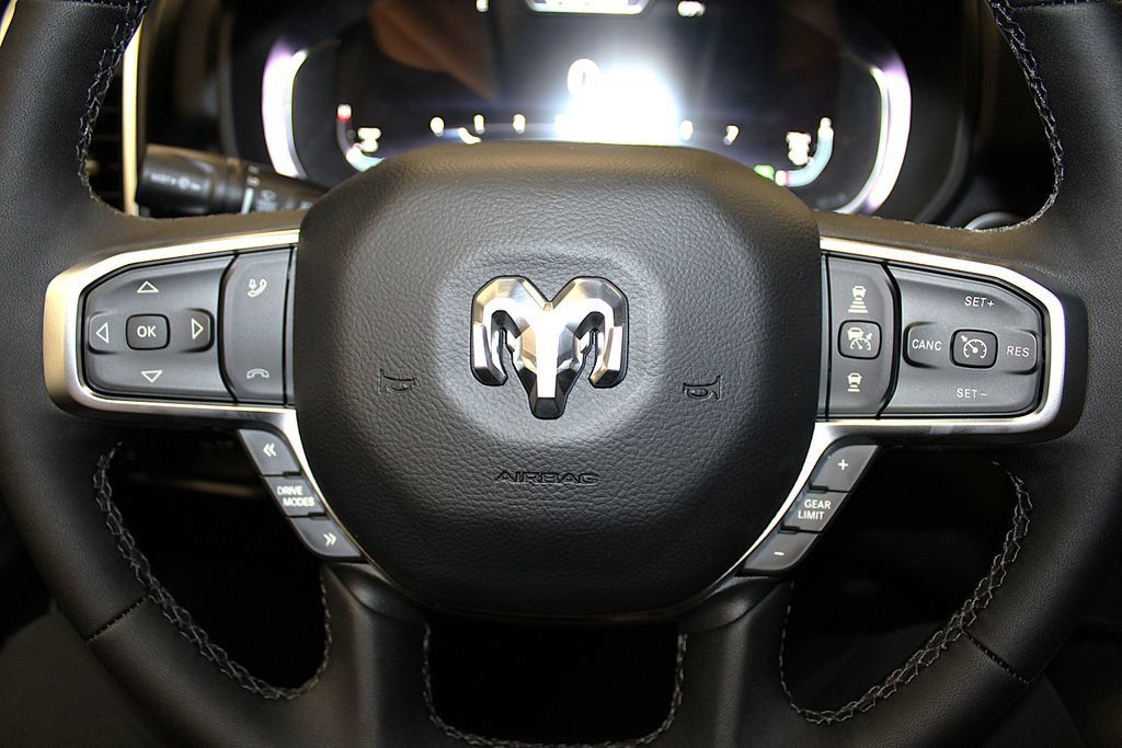 New 2026 RAM 1500 Big Horn AWD/4WD image 11