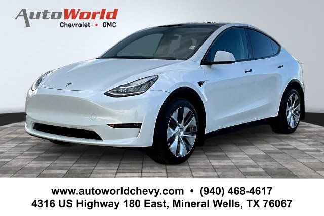 Used 2023 Tesla Model Y Long Range AWD/4WD image 1