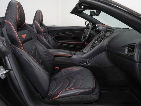 Used 2022 Aston Martin DBS Superleggera Volante RWD image 27