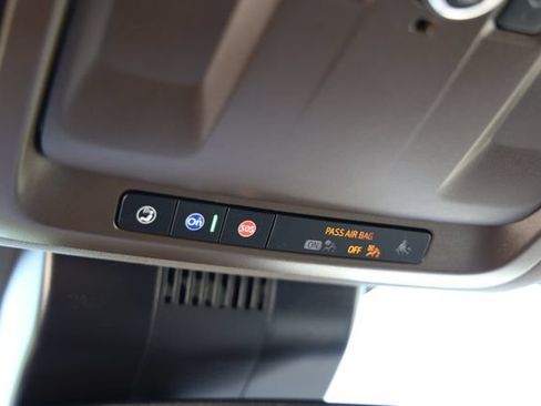 Used 2025 GMC Yukon Elevation AWD/4WD image 27
