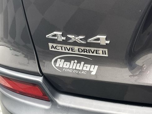 Used 2019 Jeep Cherokee Latitude Plus w/ Cold Weather Group image 30