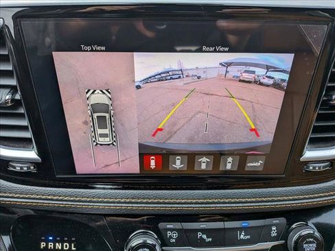 Used 2023 Chrysler Pacifica Pinnacle image 14