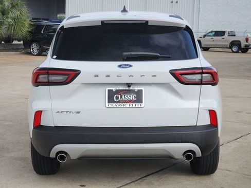 Used 2023 Ford Escape Active FWD image 6
