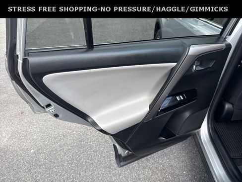 Used 2016 Toyota RAV4 Limited image 30