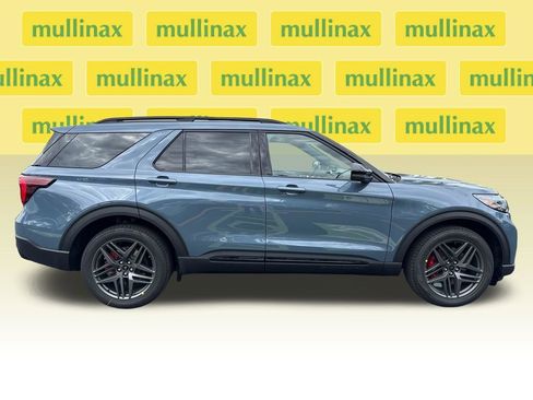 New 2026 Ford Explorer ST RWD image 17