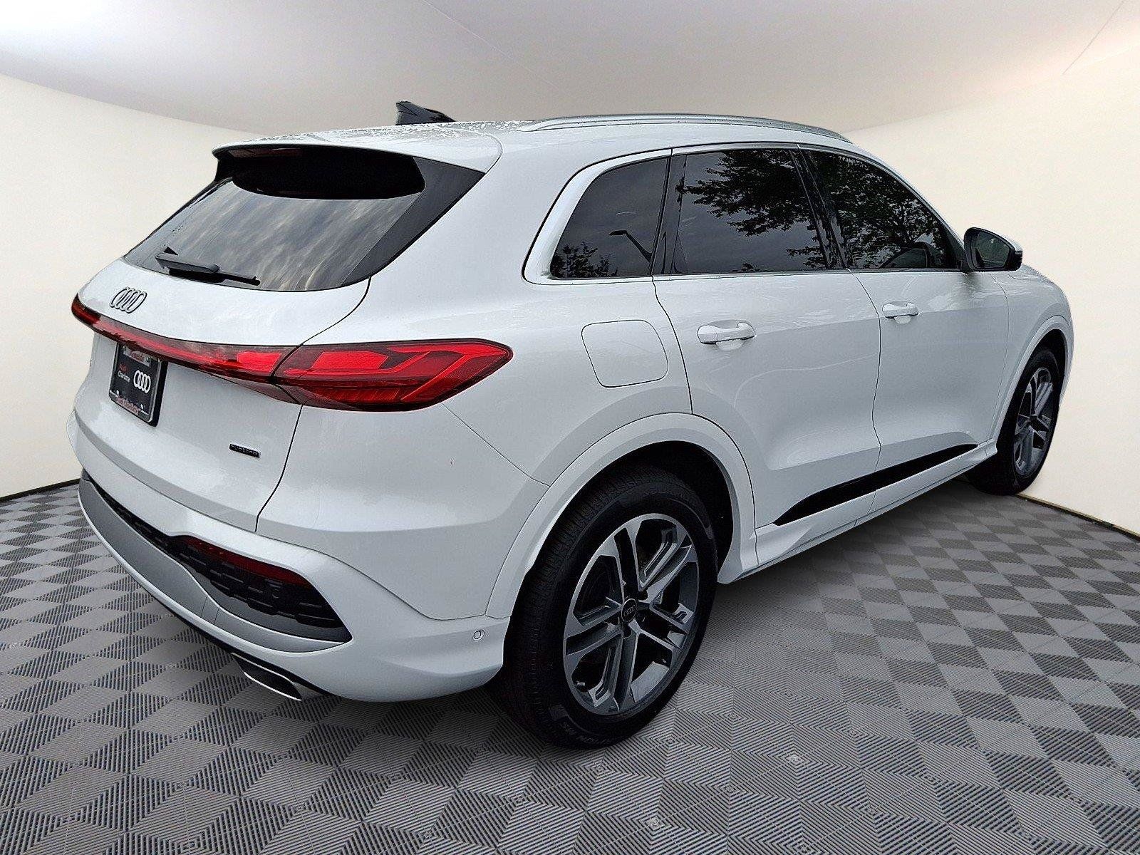 New 2026 Audi Q5 Prestige AWD/4WD image 6