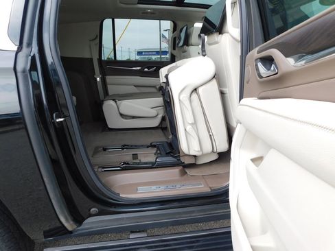 Used 2023 GMC Yukon XL Denali w/ Denali Reserve Package AWD/4WD image 35