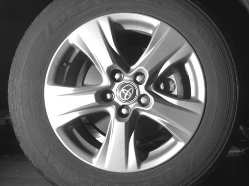 Used 2024 Toyota RAV4 XLE image 17