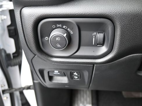 Used 2025 RAM 1500 Big Horn image 33