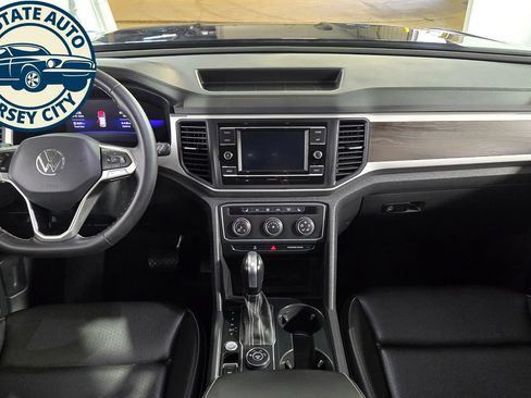 Used 2023 Volkswagen Atlas SE AWD/4WD image 28