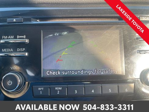 Used 2016 Nissan Rogue SV image 32