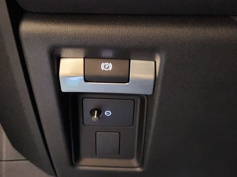 New 2026 Land Rover Defender 110 X AWD/4WD image 21