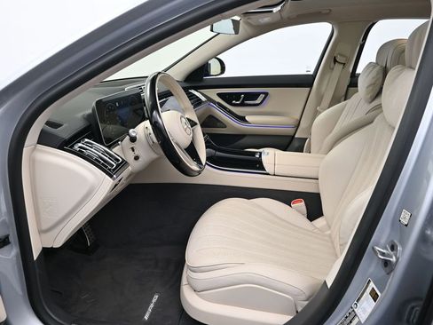 Used 2023 Mercedes-Benz S 580 4MATIC Sedan image 4