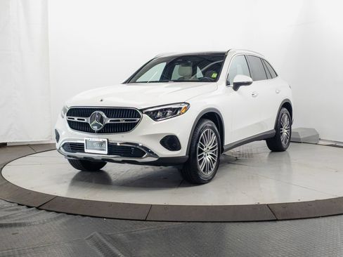Certified 2026 Mercedes-Benz GLC 300 4MATIC image 3