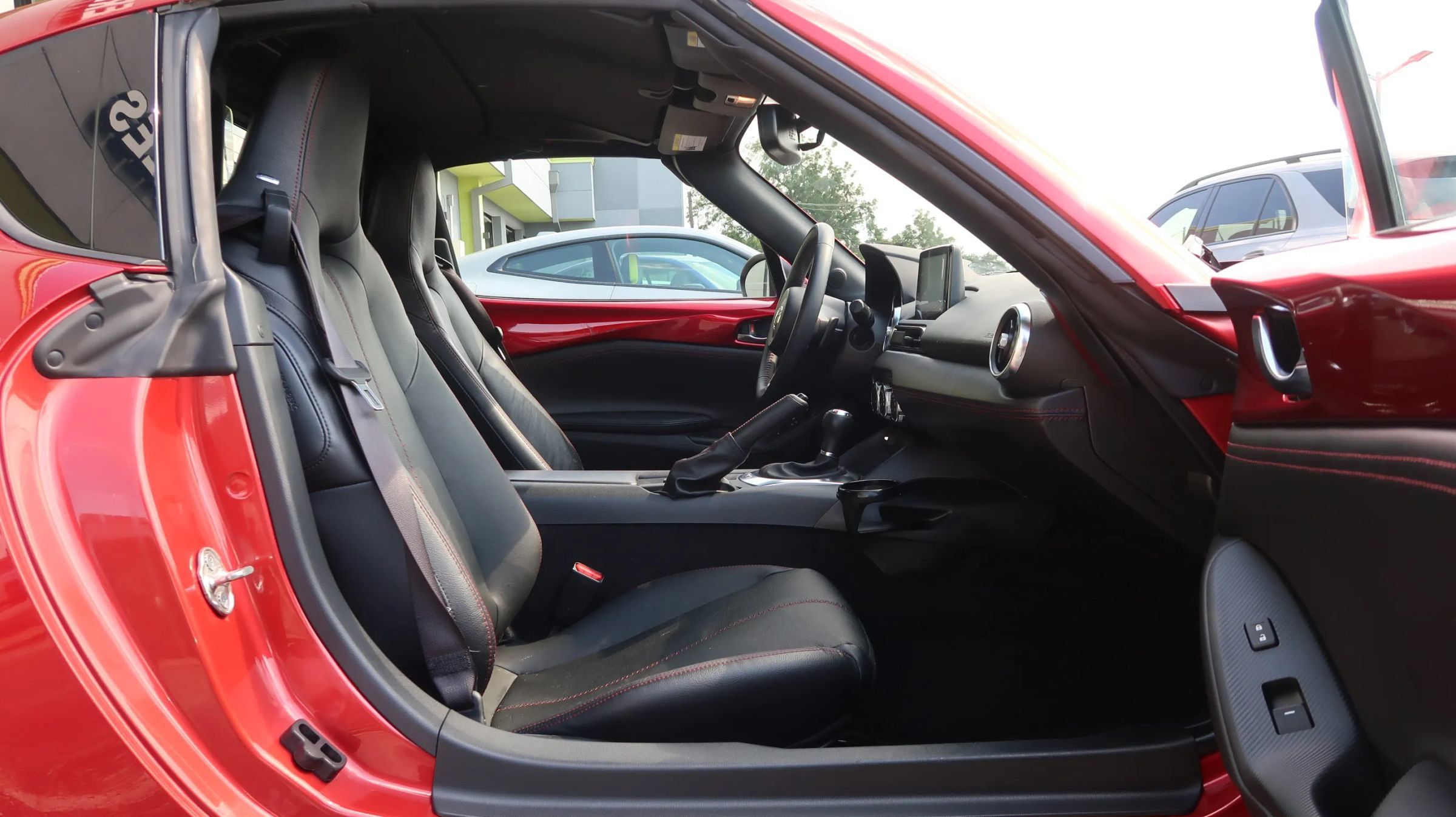 Used 2019 MAZDA MX-5 Miata RF Grand Touring RWD image 19