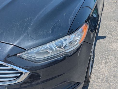 Used 2018 Ford Fusion SE FWD image 13