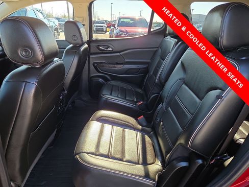 Used 2022 GMC Acadia Denali image 11