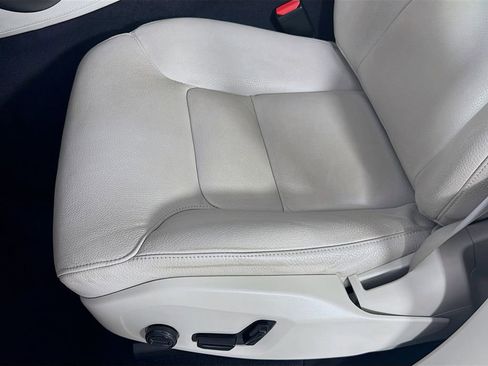 Used 2021 Volvo XC90 T6 Momentum image 22