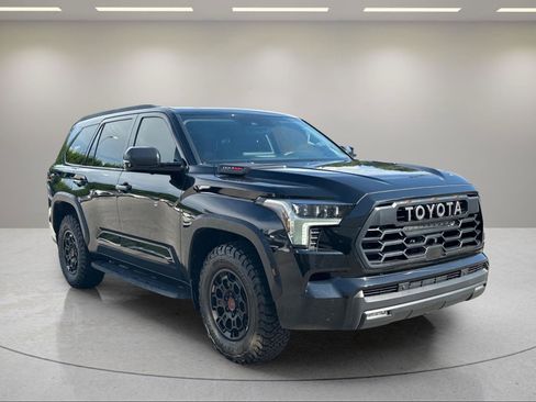 Used 2023 Toyota Sequoia TRD Pro AWD/4WD image 9