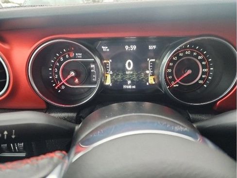 Used 2020 Jeep Gladiator Rubicon w/ Advanced Safety Group image 13