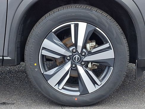 Certified 2024 Nissan Rogue SL AWD/4WD image 8