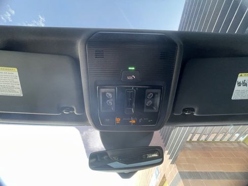 Used 2024 Volkswagen ID.4 S image 51