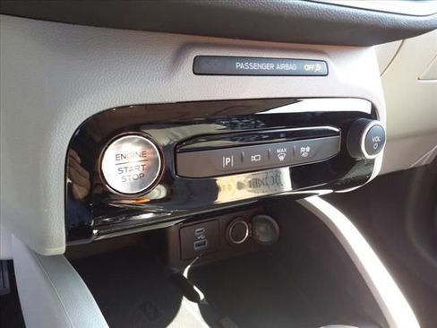 New 2023 Ford Escape SE w/ PHEV Premium Package image 17