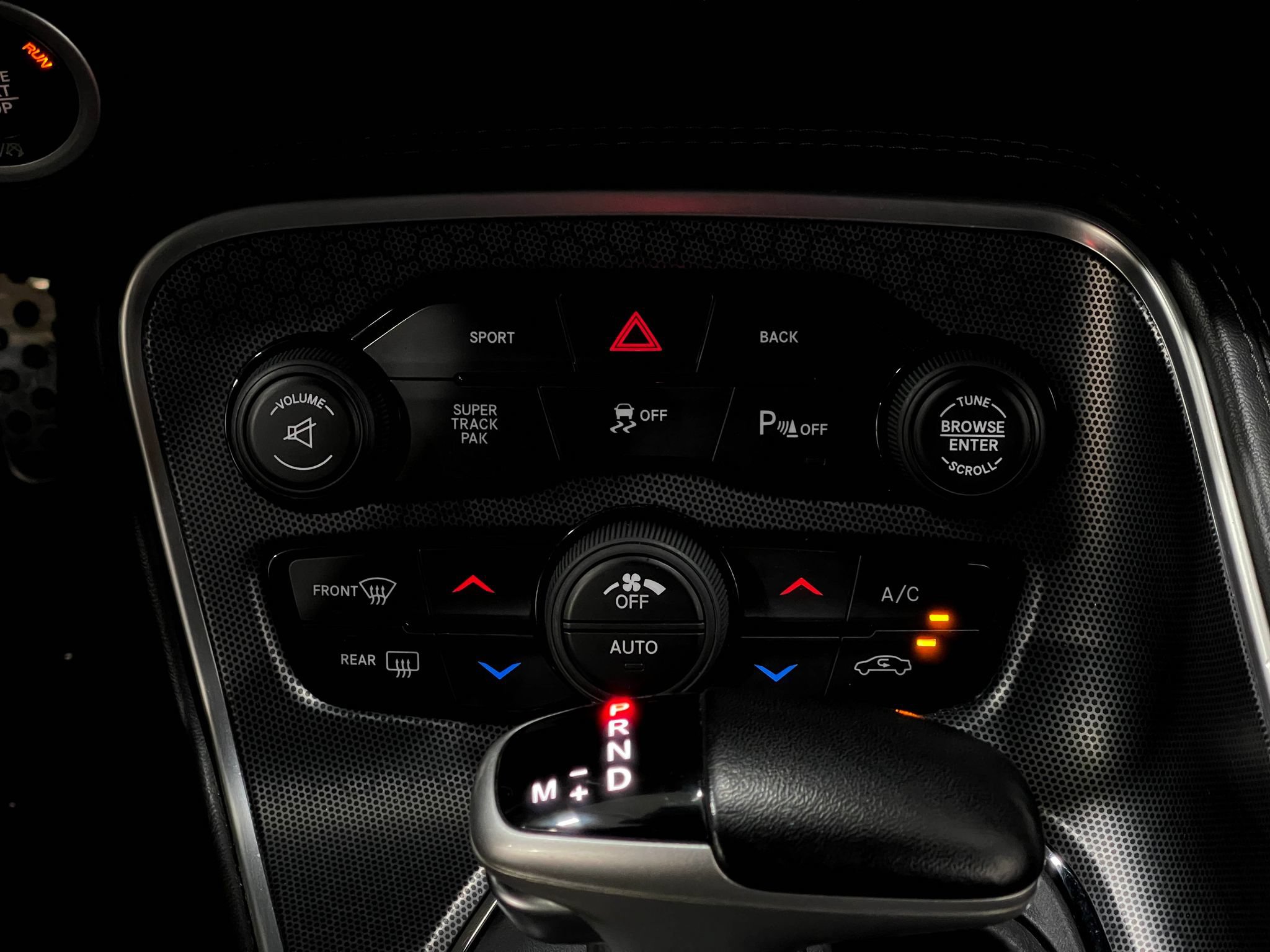 Used 2016 Dodge Challenger R/T Scat Pack RWD image 22